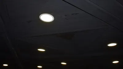 小坪數要不要做天花板？高度、管線與預算的取捨