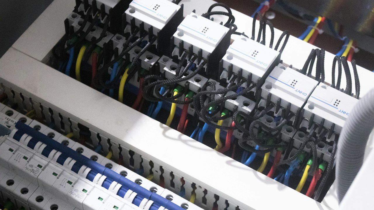 家裡跳電要怎麼找出是哪一台電器？逐一排除的順序